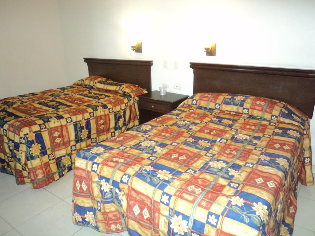 Hotel California ナボホア 部屋 写真