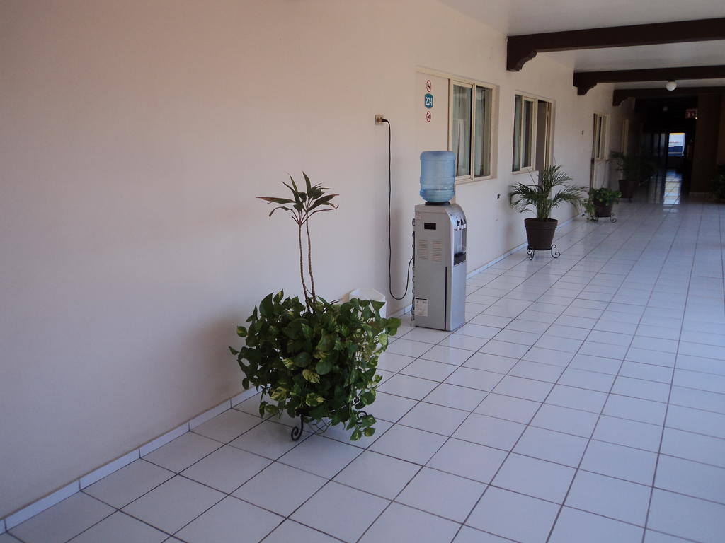 Hotel California ナボホア エクステリア 写真