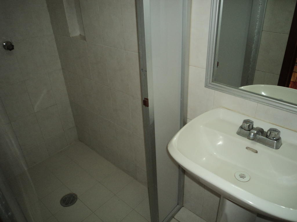 Hotel California ナボホア 部屋 写真