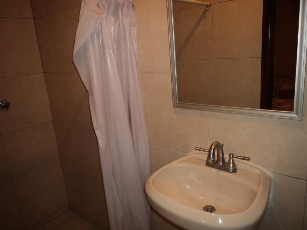 Hotel California ナボホア エクステリア 写真